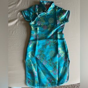 Small Girls Blue Printed Cheongsam Dress.
